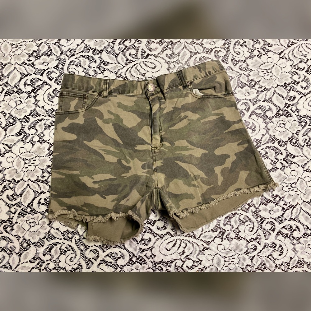 Camo Short Shorts